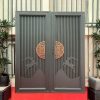 Cổng Nhôm Nan Dọc 2 Cánh Họa Tiết Hươu Núi Và Đồng Xu